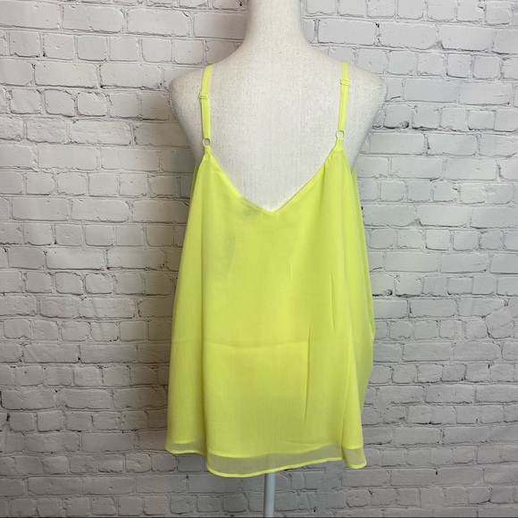 Torrid NWT Lime Green Embroidered Tank - Picture 4 of 6
